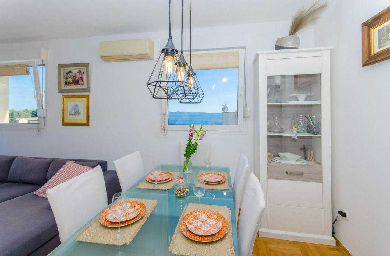 Modern Apartment With Sea View And Secure Garage Split Kültér fotó