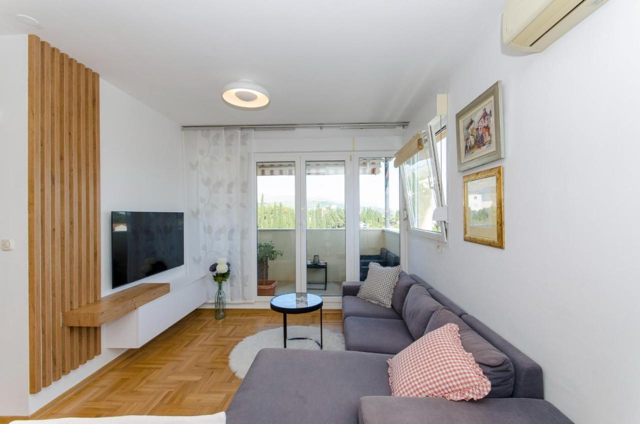 Modern Apartment With Sea View And Secure Garage Split Kültér fotó