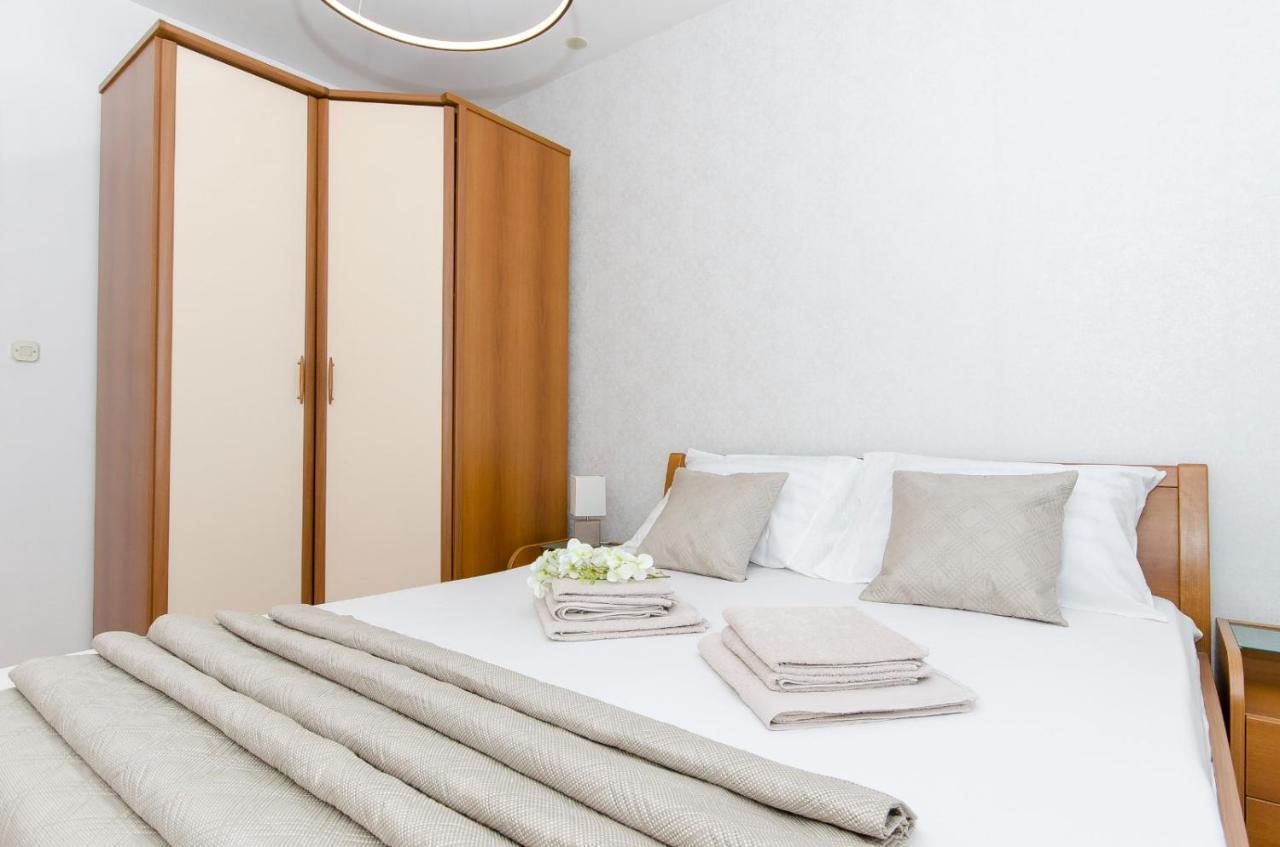 Modern Apartment With Sea View And Secure Garage Split Kültér fotó